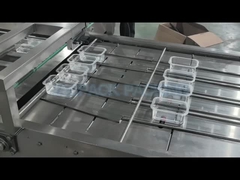 प्लास्टिक सूखी सब्जी ट्रे सीलिंग मशीन लेबलिंग मशीन पैकिंग लाइन