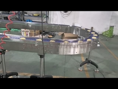 मसाले के पैकेट खिलाकर तत्काल नूडल्स कप सीलिंग पैकेजिंग मशीन